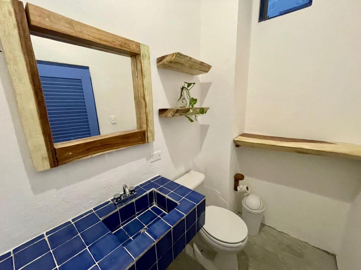 Mio Tulum Hotel Boutique Exterior foto Bathroom in a home in Tulum, Mexico